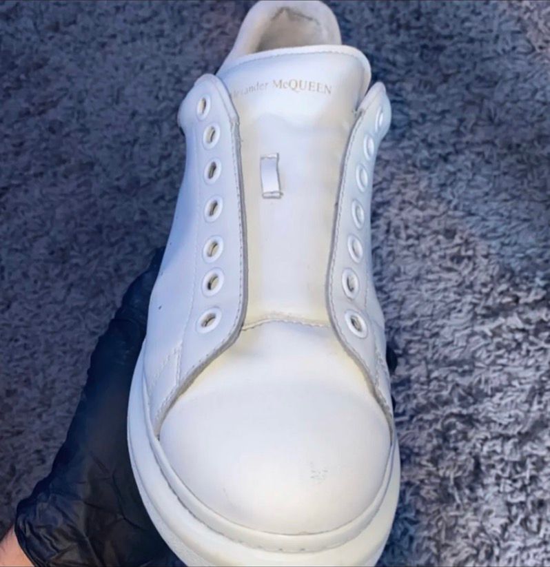 Alexander McQueen — cuir lisse